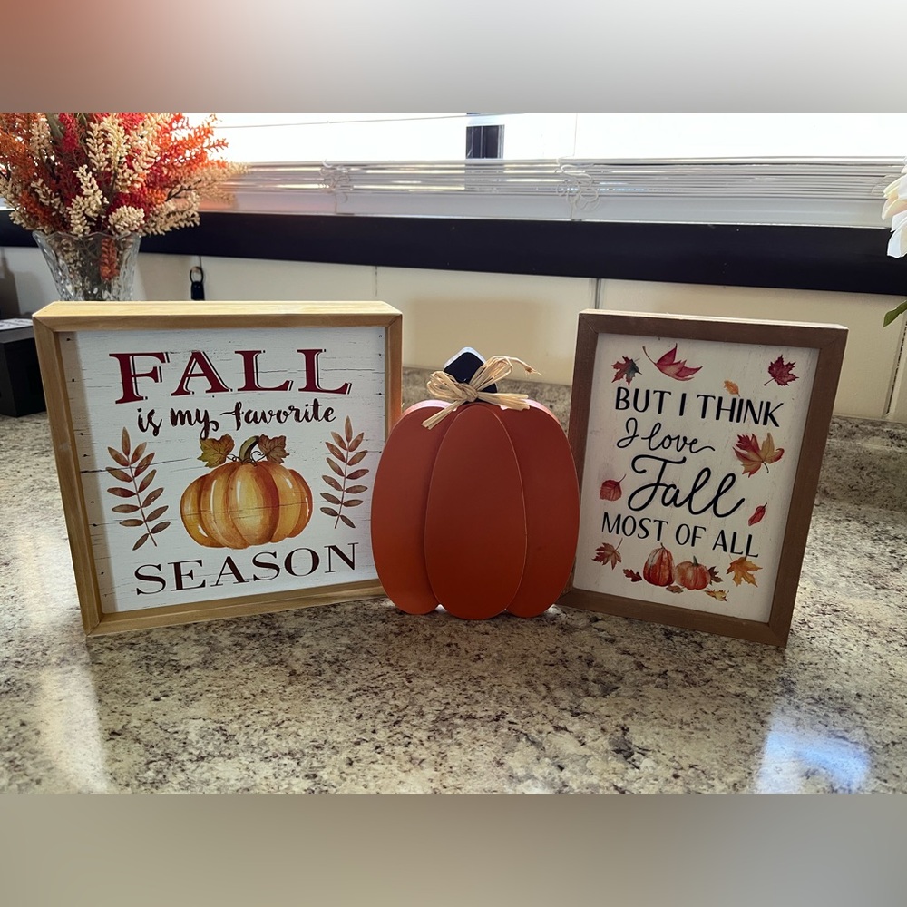 Autumn Pumpkin and Sign Set - Orange and Brown